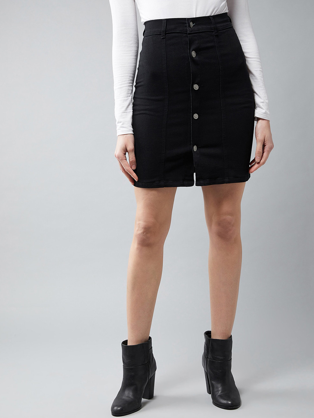 

DOLCE CRUDO Black A-Line Above Knee Length Denim Skirt