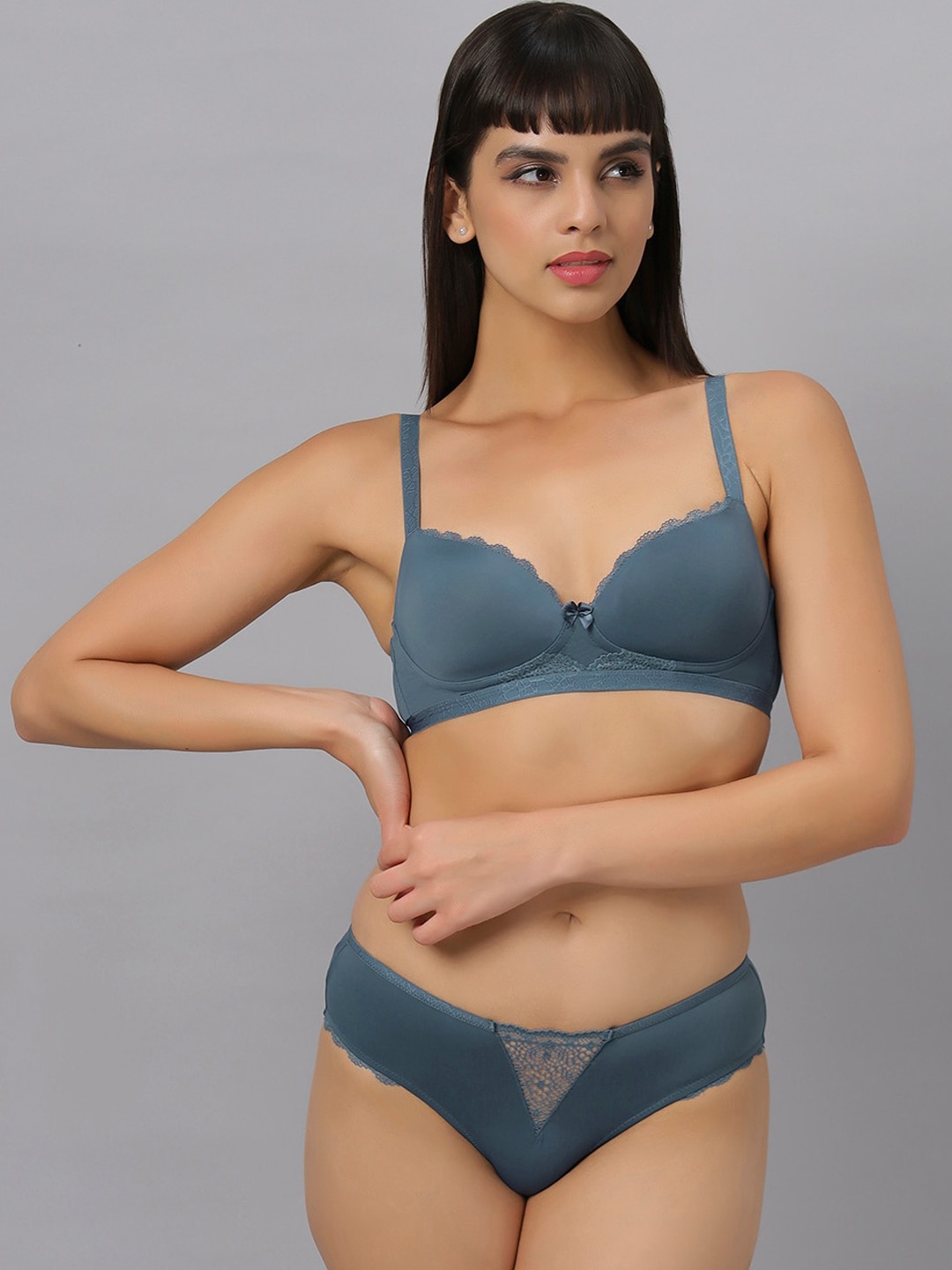 

Soie Lacey Lightly-Padded Lingerie Set, Grey