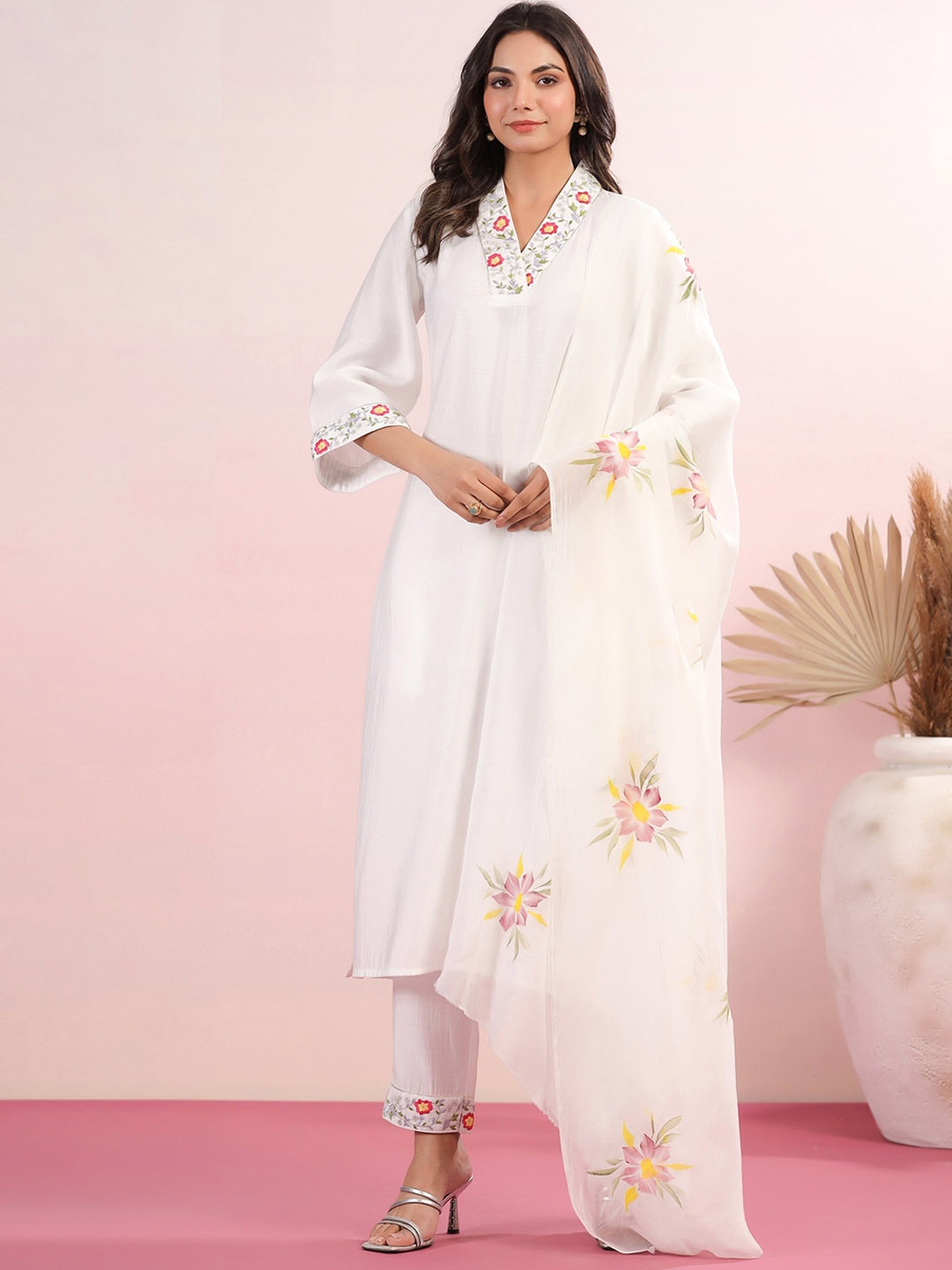 mirari Floral Embroidered V-Neck Three-Quarter Sleeves Kurta with Trousers & With Dupatta, Green