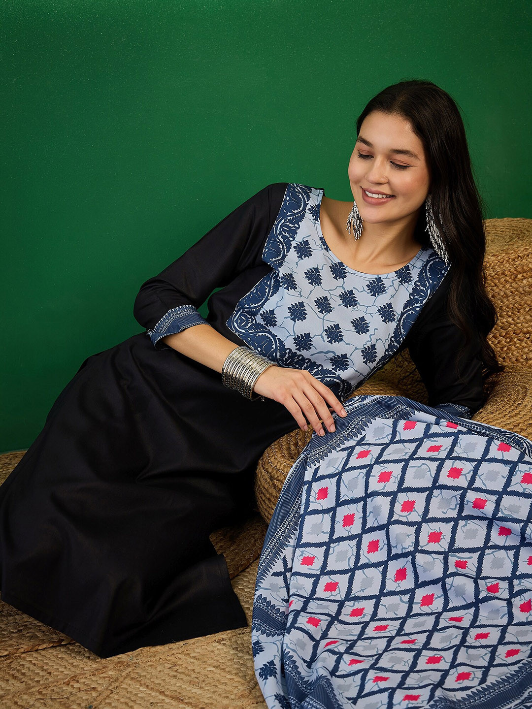 

Sangria Ethnic Motifs Printed Round Neck Kurta With Trousers & Dupatta, Black