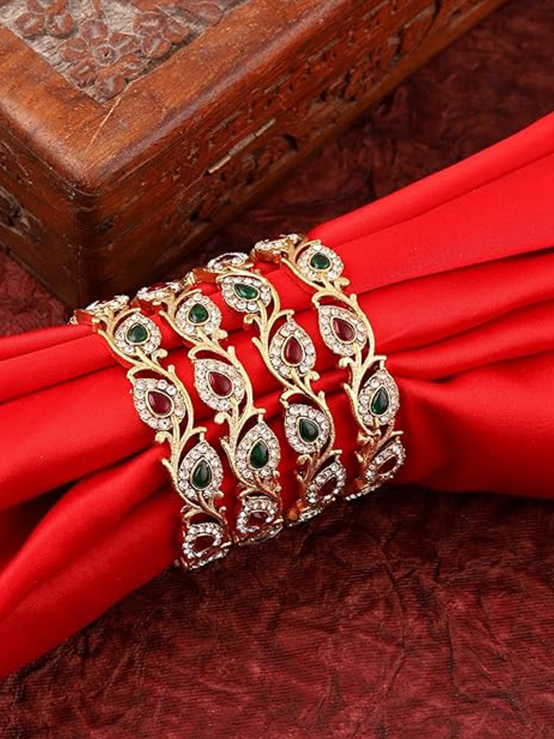 

MANSIYAORANGE Set Of 4 Gold-Plated Stone-Studded Details Bangles, Red