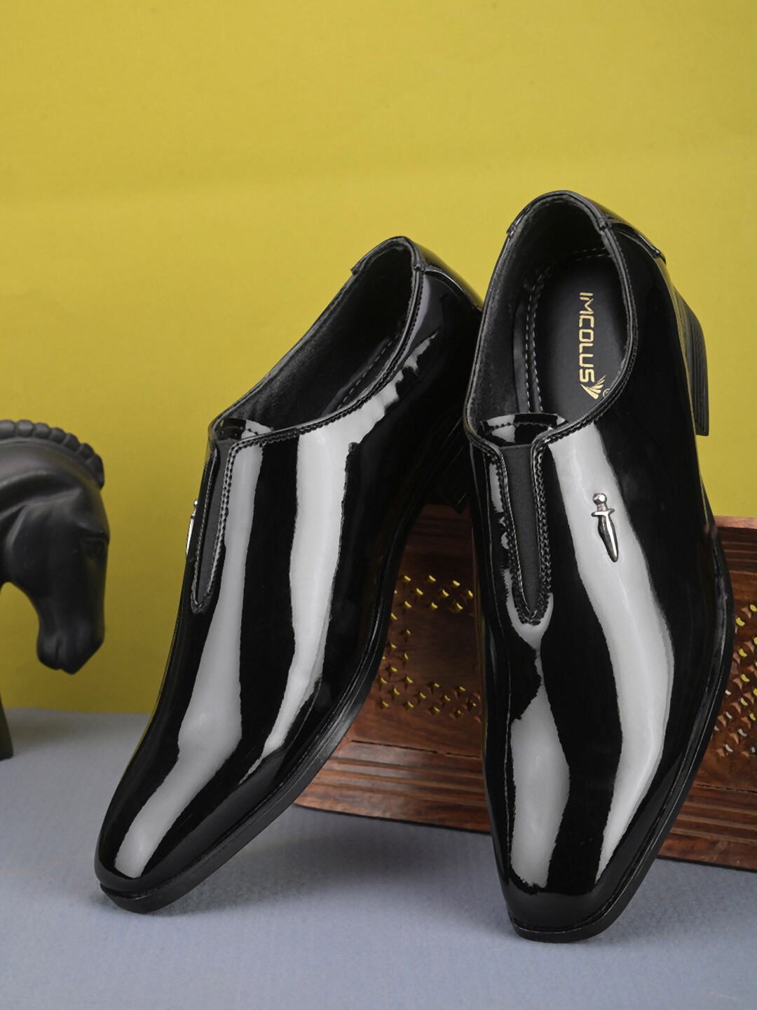 

IMCOLUS Men Formal Slip-on Shoes, Black