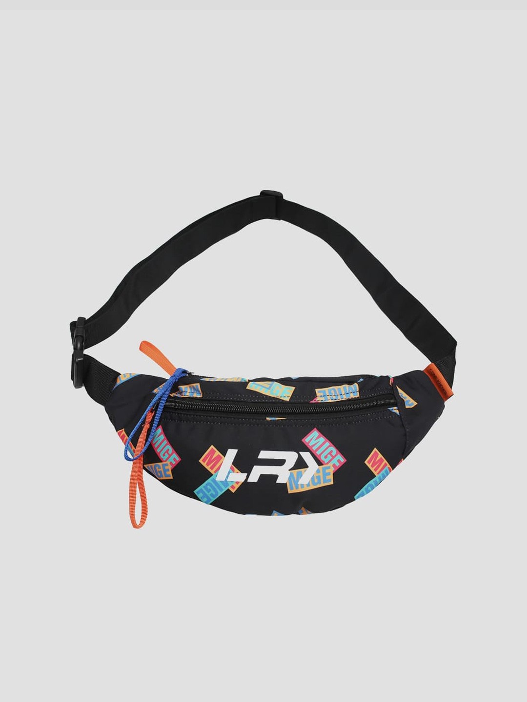 

Palay Black Printed Water Resistant Travel Waist Pouch