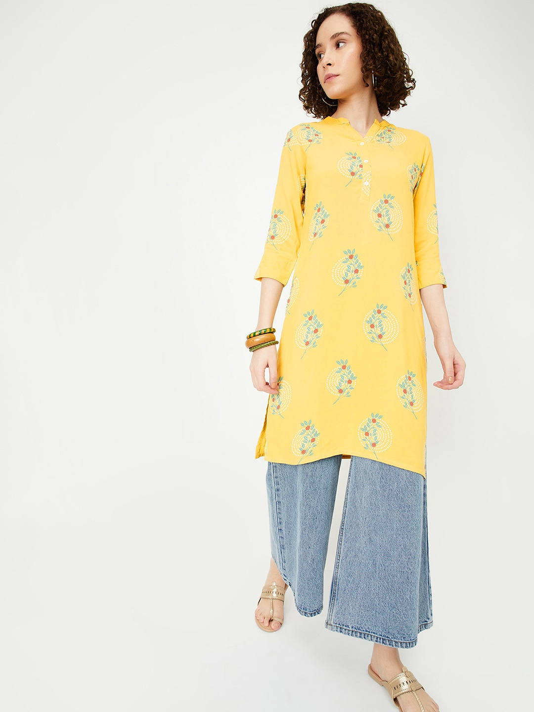 

max Floral Printed Mandarin Collar Regular Sleeves Straight Kurta, Yellow