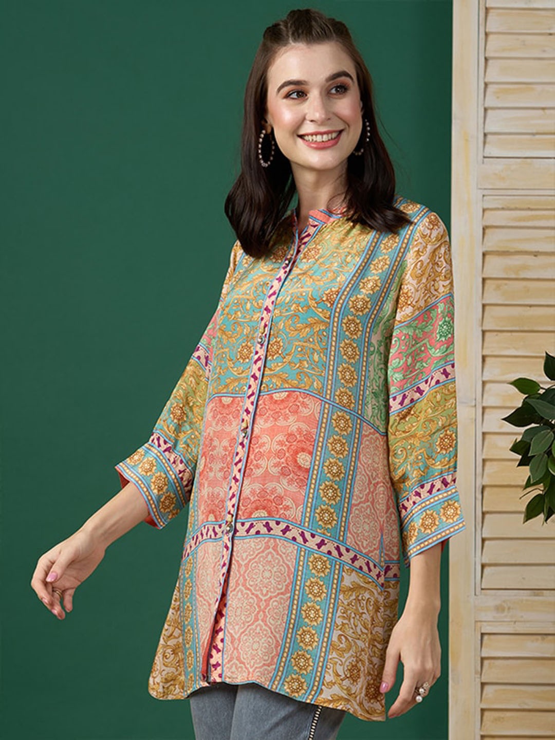 

ODETTE Ethnic Motif Printed Mandarin Collar Crepe Tunic, Green