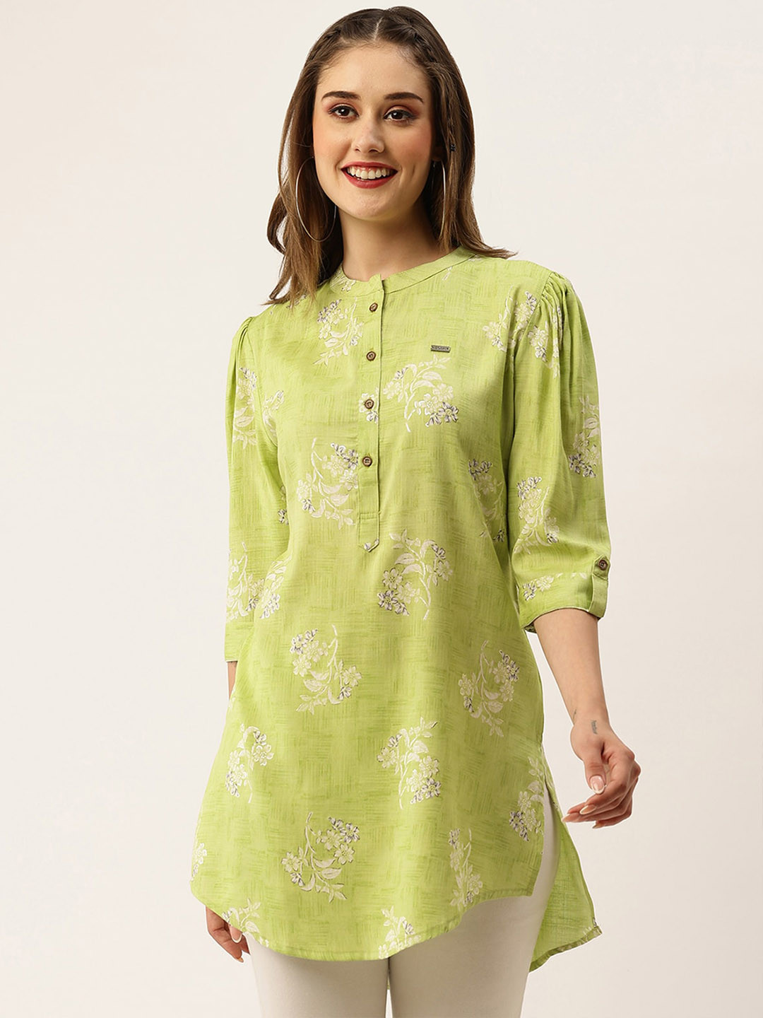 

ODETTE Women Floral Printed Flared Sleeves Thread Work Kurta, Green