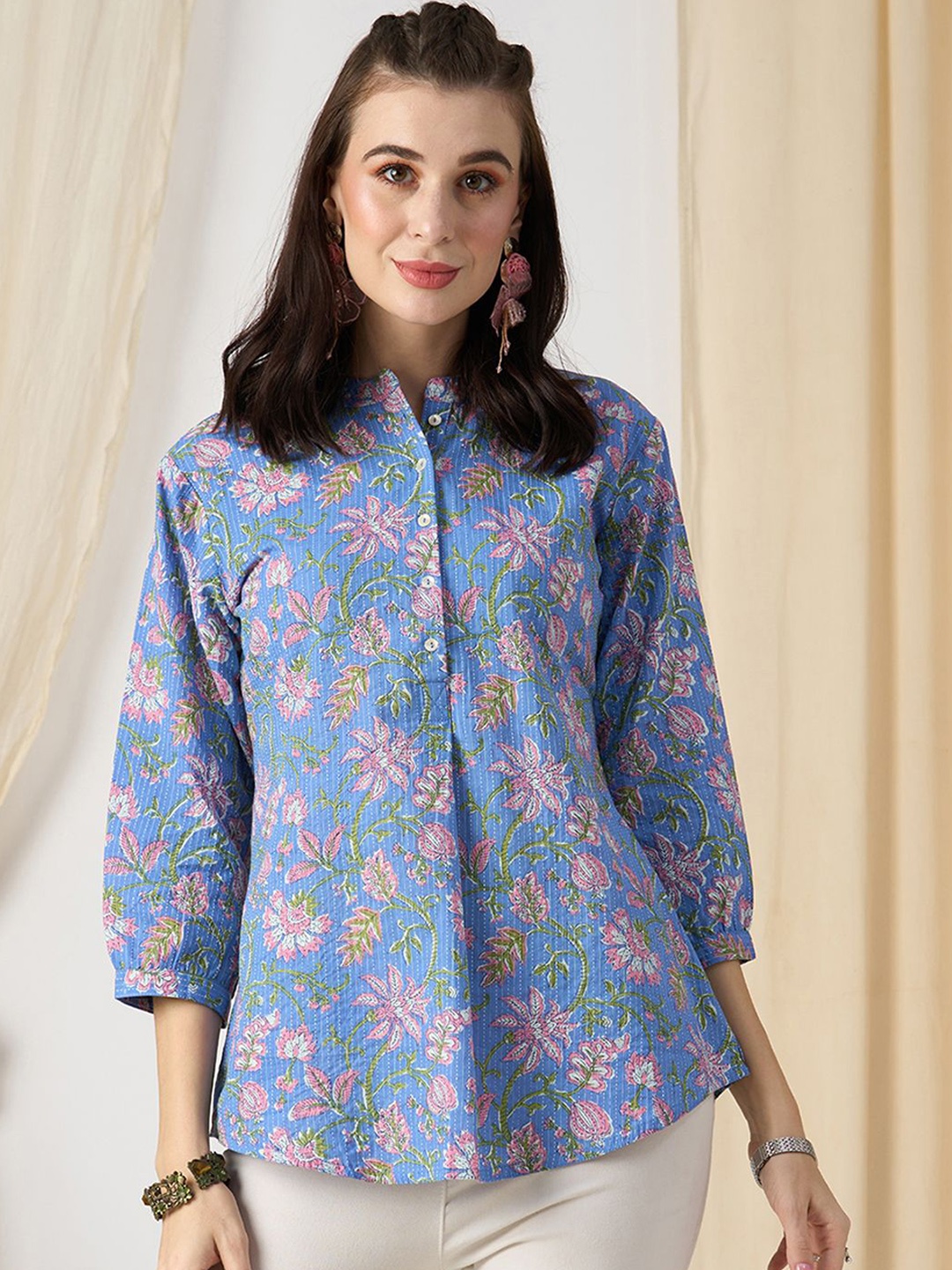 

ODETTE Women Floral Printed Kurta, Blue