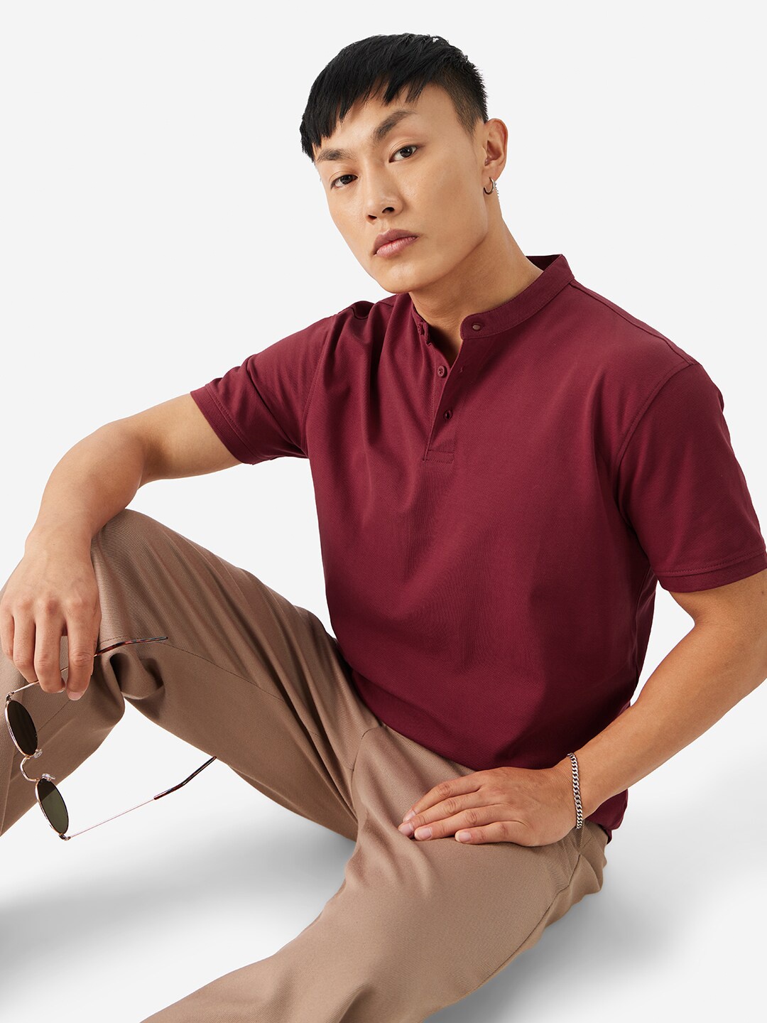 

The Souled Store Men Mandarin Collar T-shirt, Burgundy