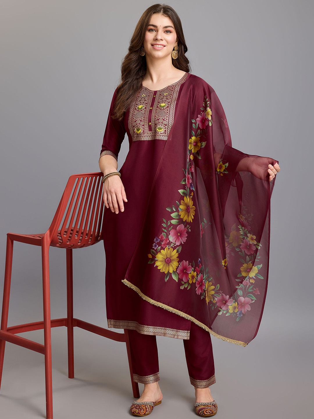 

MOJILAA Floral Woven Design Round Neck Straight Kurta with Trousers & Dupatta, Maroon