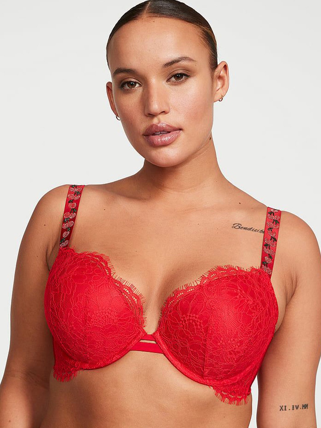 

Victoria's Secret Very Sexy Shine Strap Lace Underwire Push-Up Bra With All Day Comfort, Red