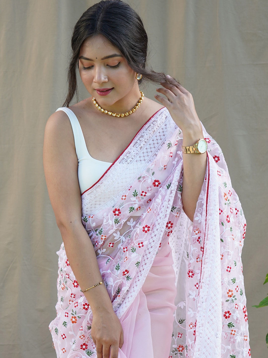 

Vastrasky Global Ethnic Motifs Embroidered Organza Saree, Pink