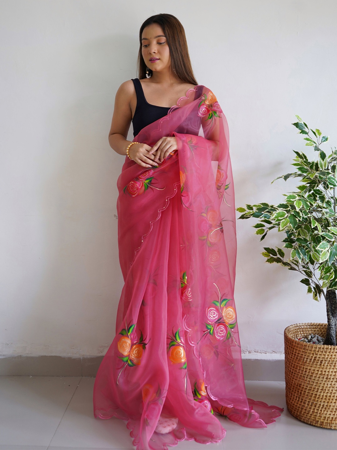 

Vastrasky Global Floral Sequinned Organza Saree, Pink