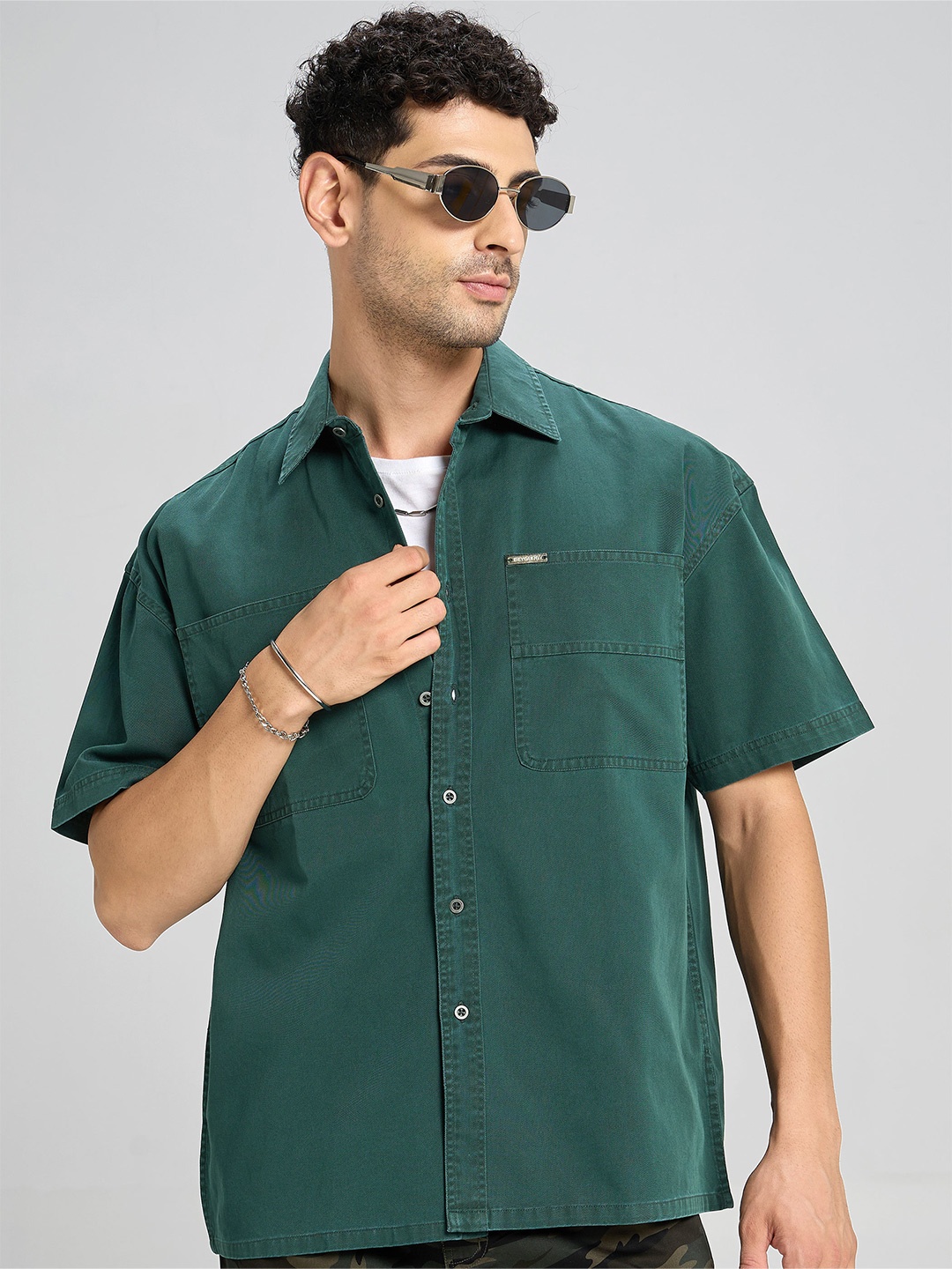 

Beyoung Spread Collar Short Sleeves Cotton Oversized Casual Shirt, Green