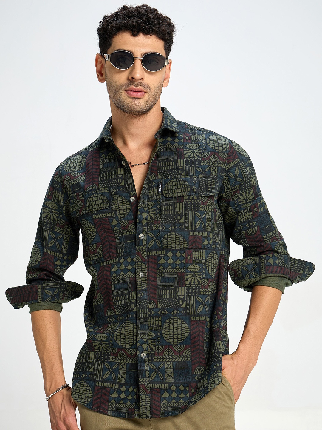 

Beyoung Ethnic Motifs Print Spread Collar Cotton Relaxed Fit Casual Shirt, Green