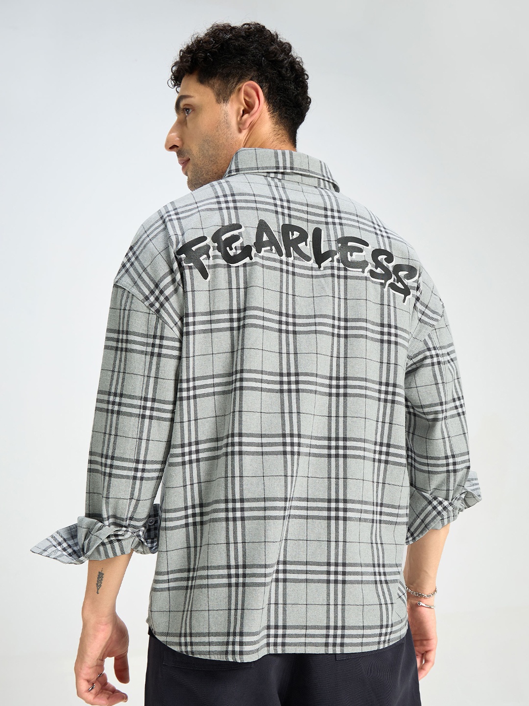 

Beyoung Tartan Checked Spread Collar Long Sleeves Oversized Casual Shirt, Grey