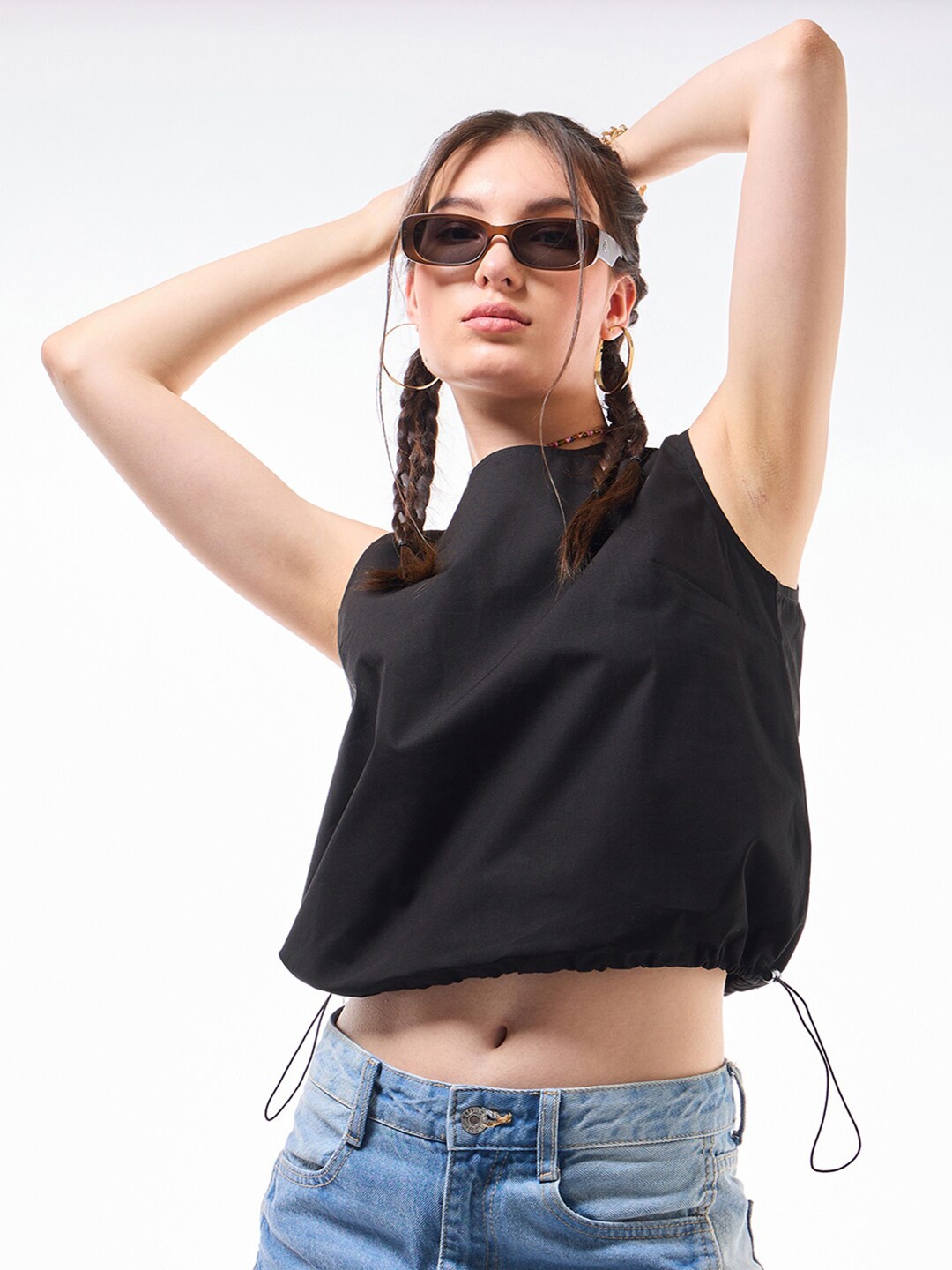 

Bewakoof Cotton Round Neck Sleeveless Blouson Crop Top, Black