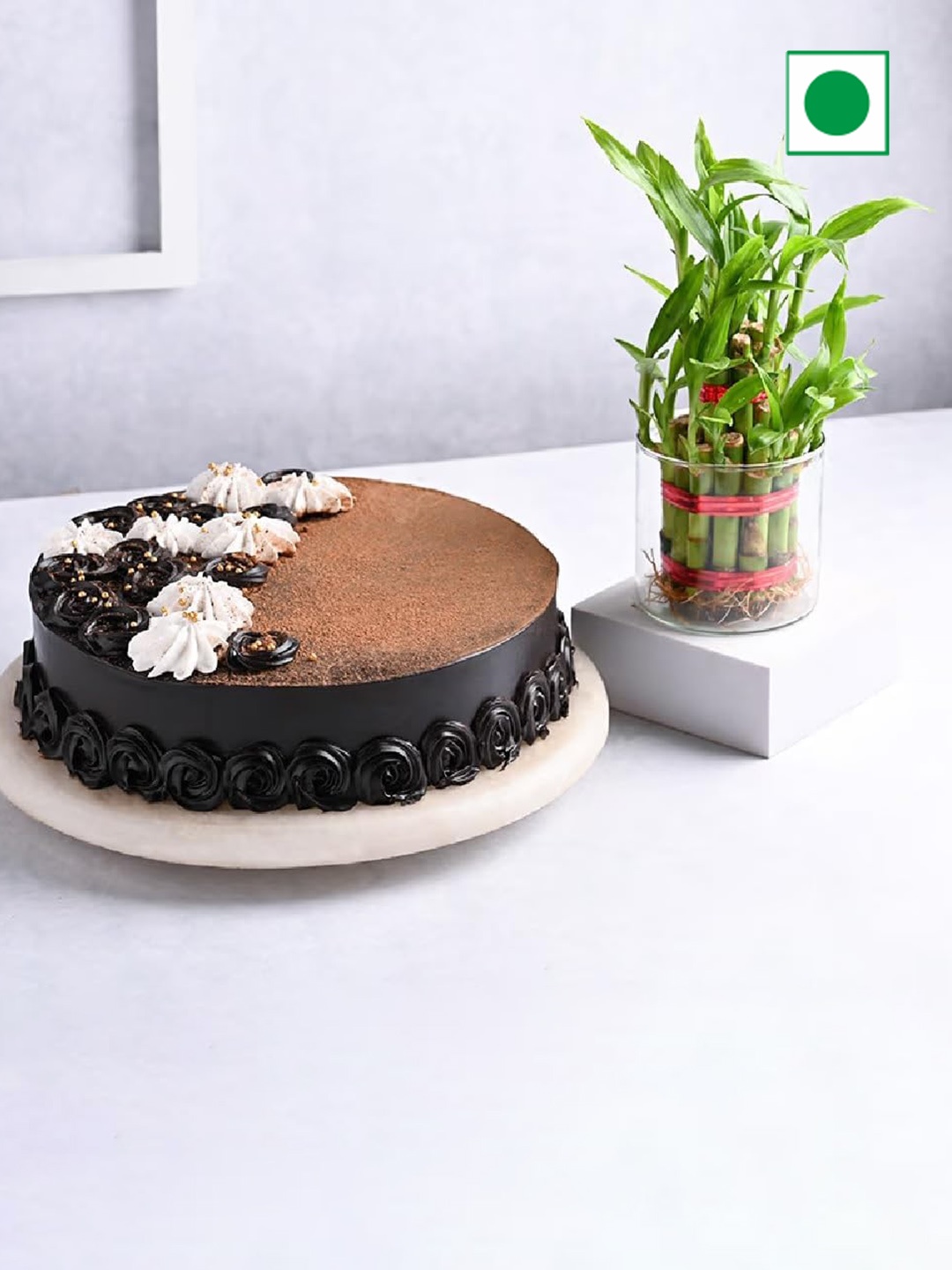 

Floweraura Bamboo Plant & Chocolate Truffle Cake-500 G, Green