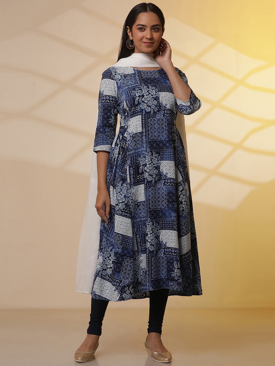 

AURELIA Ethnic Motifs Printed Curved A-Line Kurta With Leggings & Dupatta, Blue