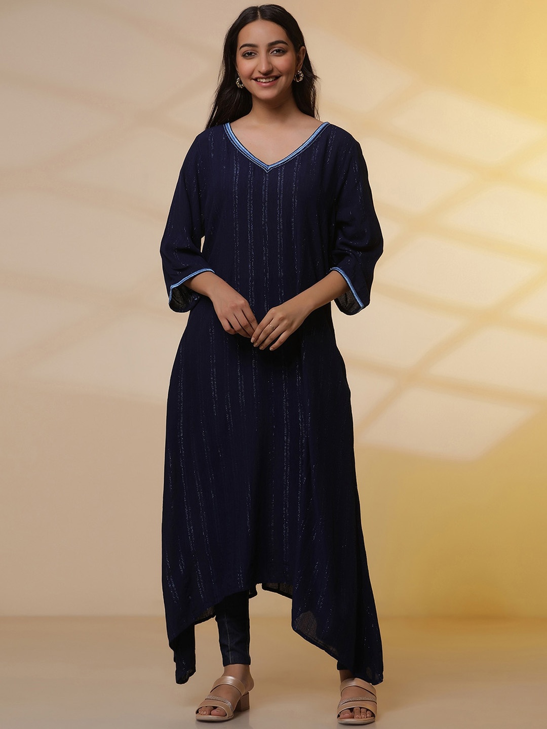 

AURELIA Striped V-Neck Asymmetric Regular A-Line Kurta With Jegging, Blue