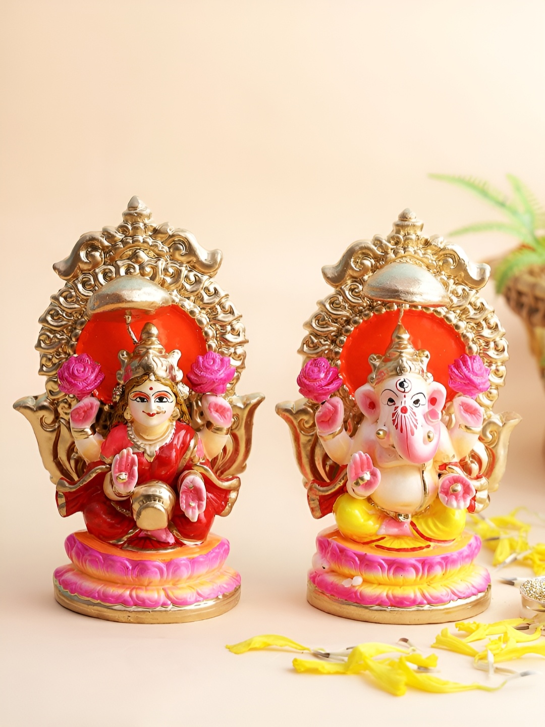 

Aura Gold-Toned 2 Pieces Religious Idol Decorative Showpiece