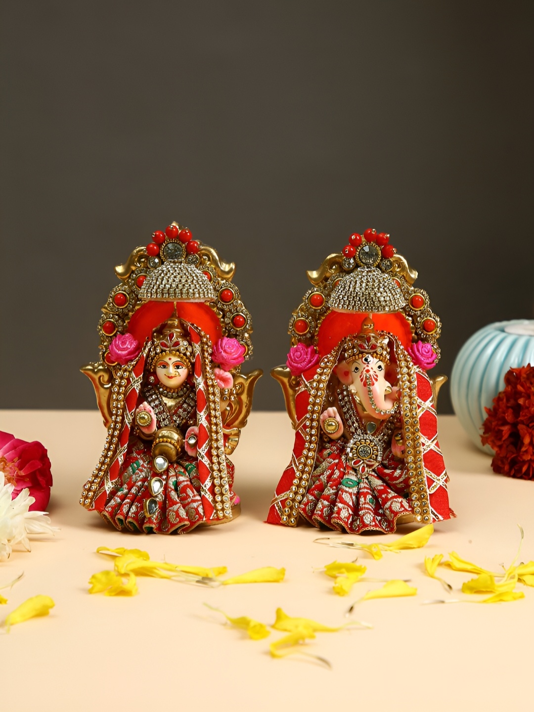 

Aura Red 2 Pieces Religious Idol Decorative Decorative Showpiece