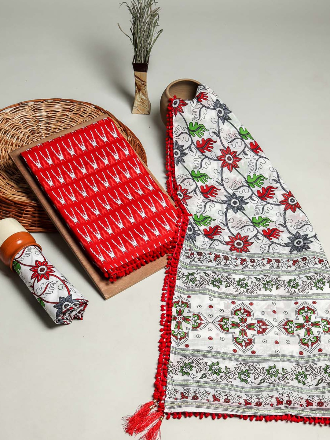 

Kishori Sarees Geometric Printed Pure Cotton Unstitched Dress Material, Red