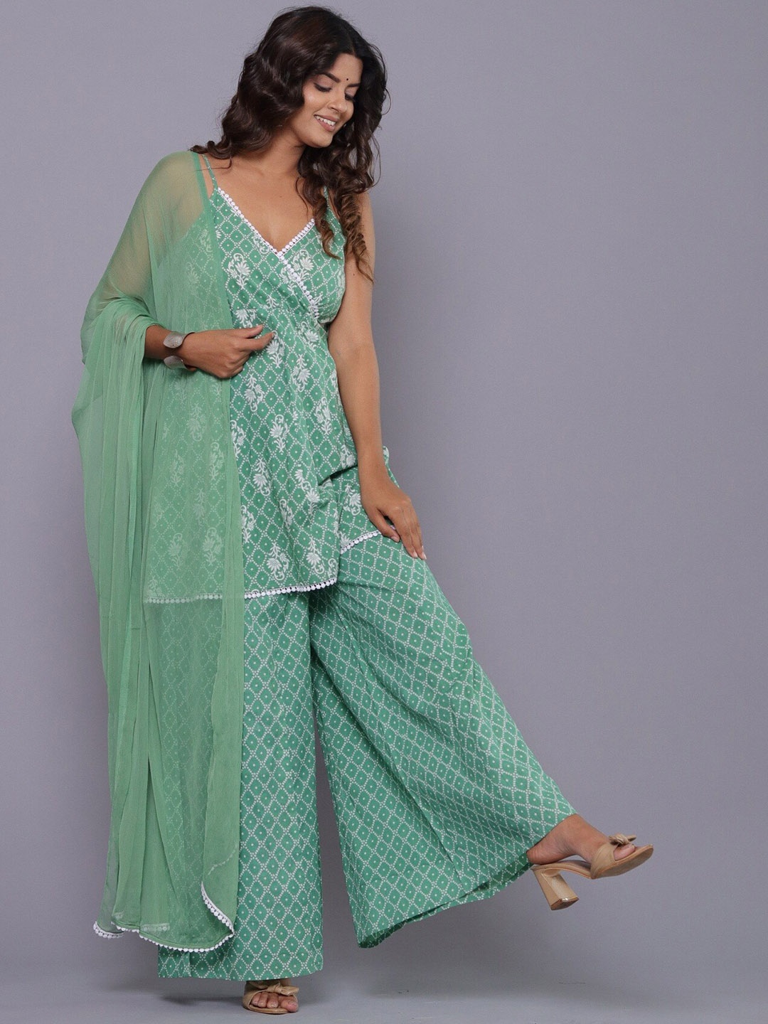 

AARYAHI Ethnic Motifs Printed Shoulder Straps Pure Cotton Straight Kurti With Palazzos Set, Green
