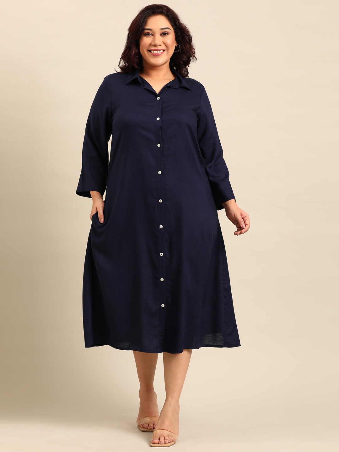 

The Pink Moon Midi Shirt Dress, Navy blue