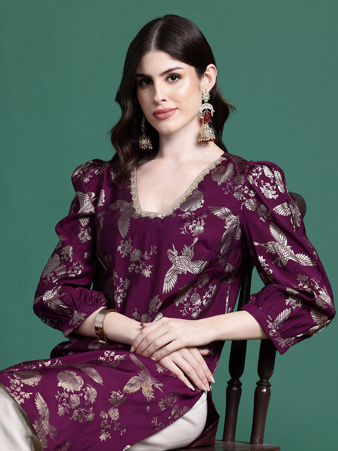 

Sangria Foil Printed Sequined Floral Kurta, Purple
