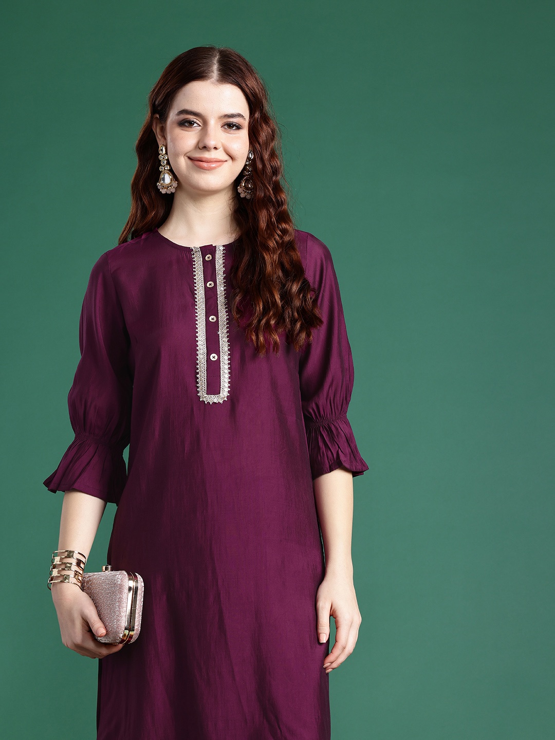 

Sangria Sequinned Detail Kurta with Trousers, Purple