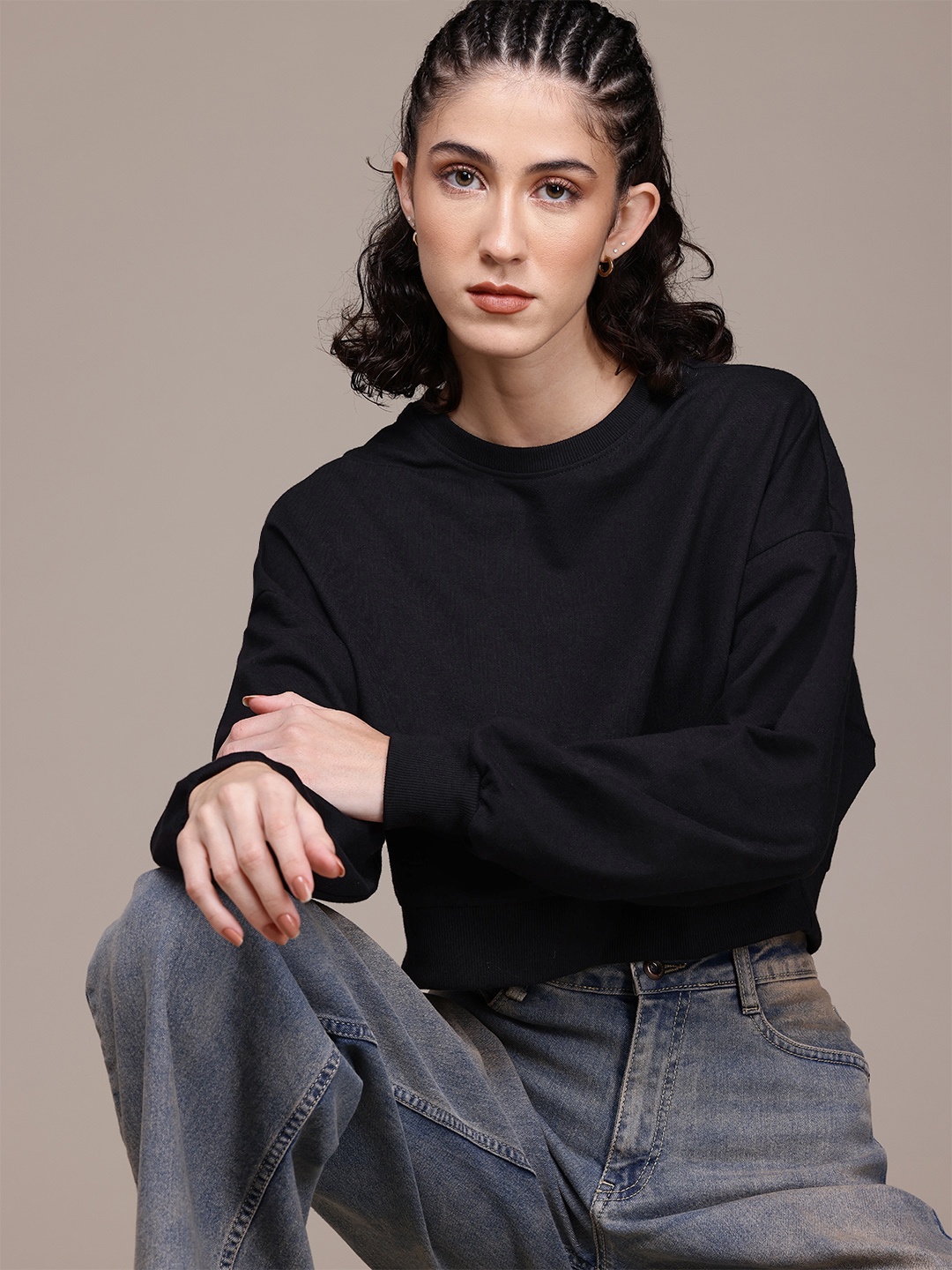 

The Roadster Lifestyle Co. Long Sleeves Crop Sweatshirt, Black