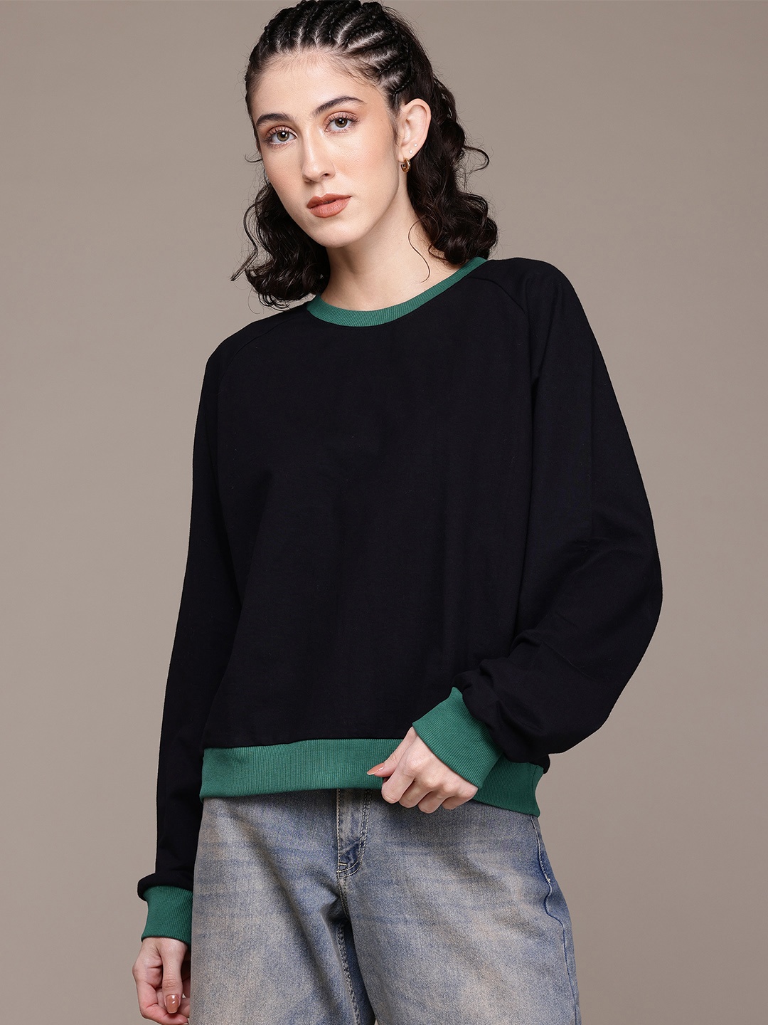 

The Roadster Lifestyle Co. Long Sleeves Sweatshirt, Black