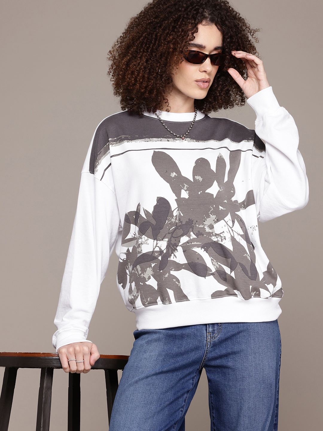 

The Roadster Lifestyle Co. Printed Pullover Sweatshirt, White