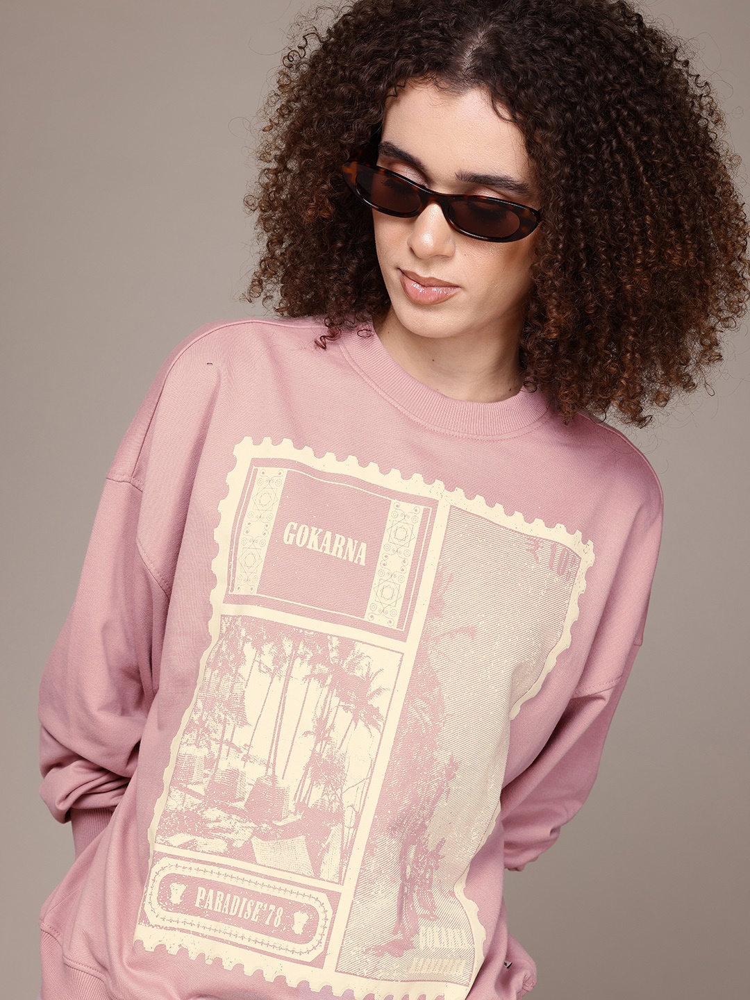 

The Roadster Lifestyle Co. Women Printed Relaxed Sweatshirt, Pink