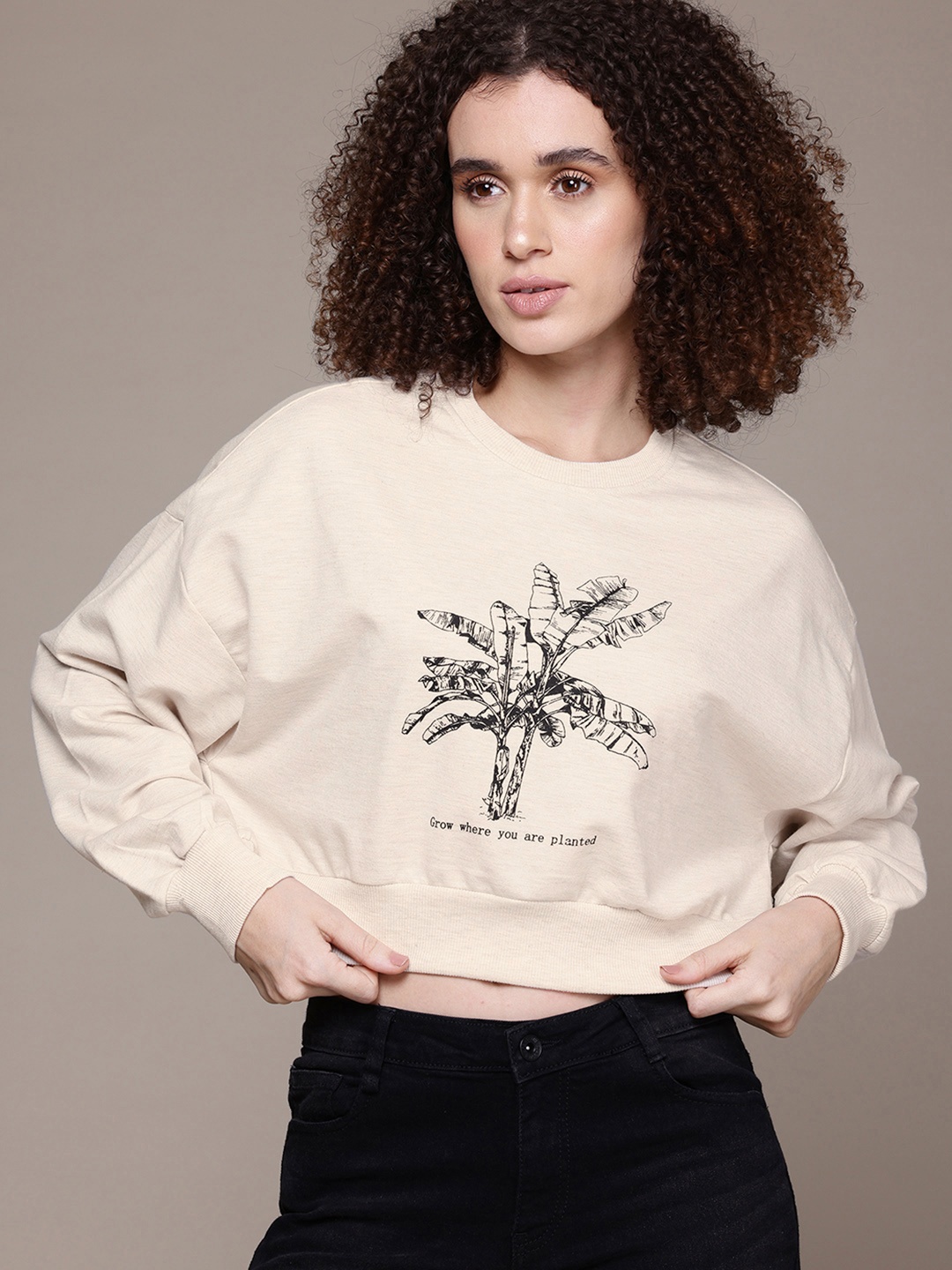 

The Roadster Lifestyle Co. Women Printed Crop Sweatshirt, Off white