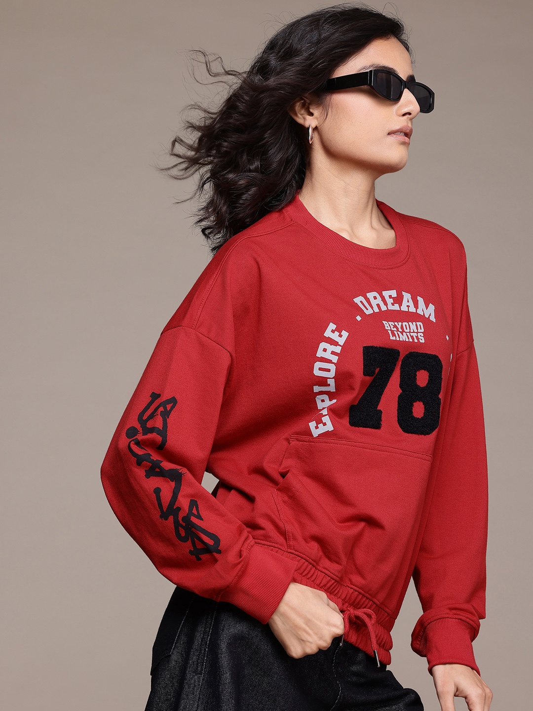 

The Roadster Lifestyle Co. Printed Applique Detail Sweatshirt, Red