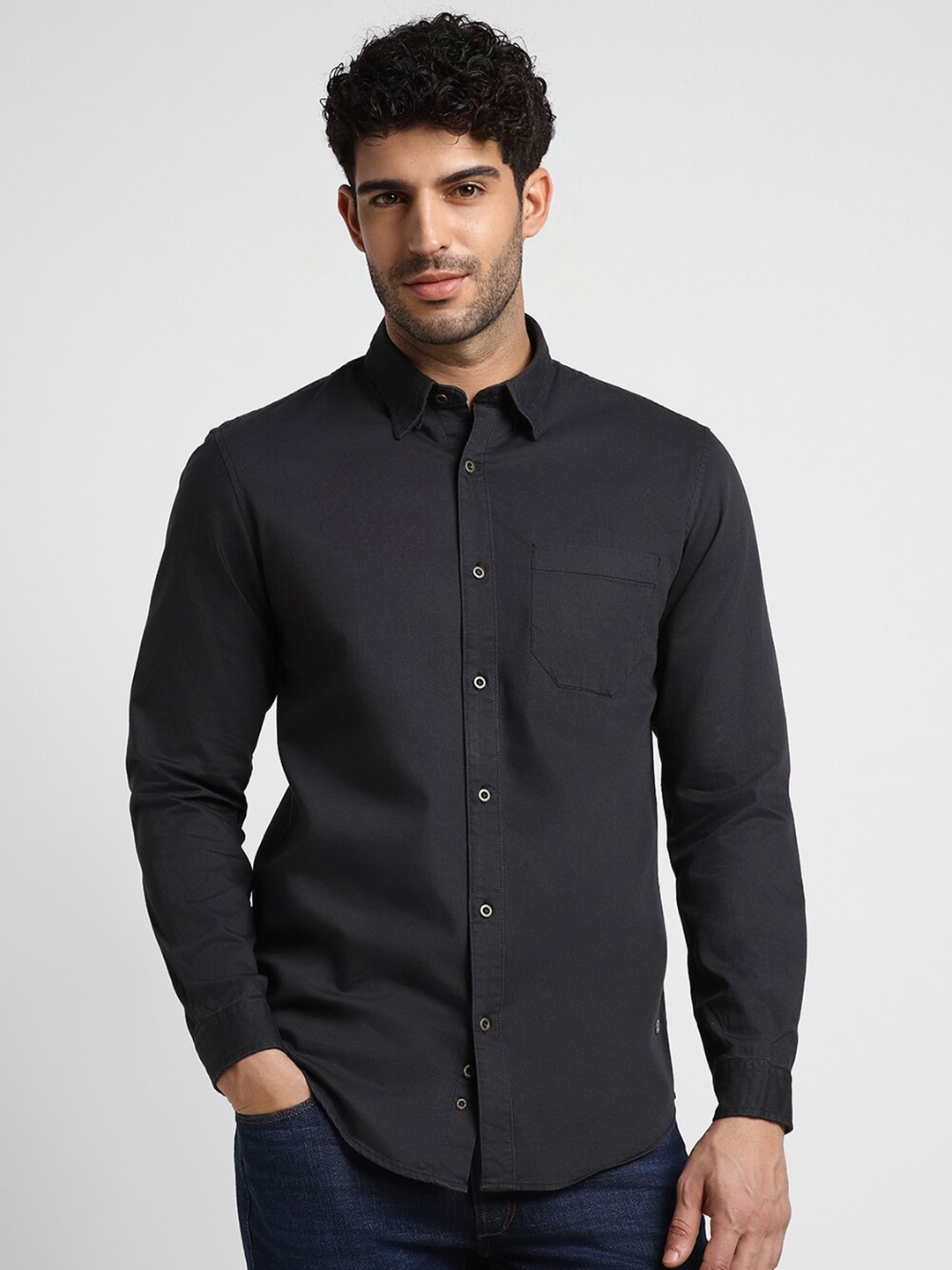 

Peter England Casuals Spread Collar Slim Fit Opaque Casual Shirt, Black