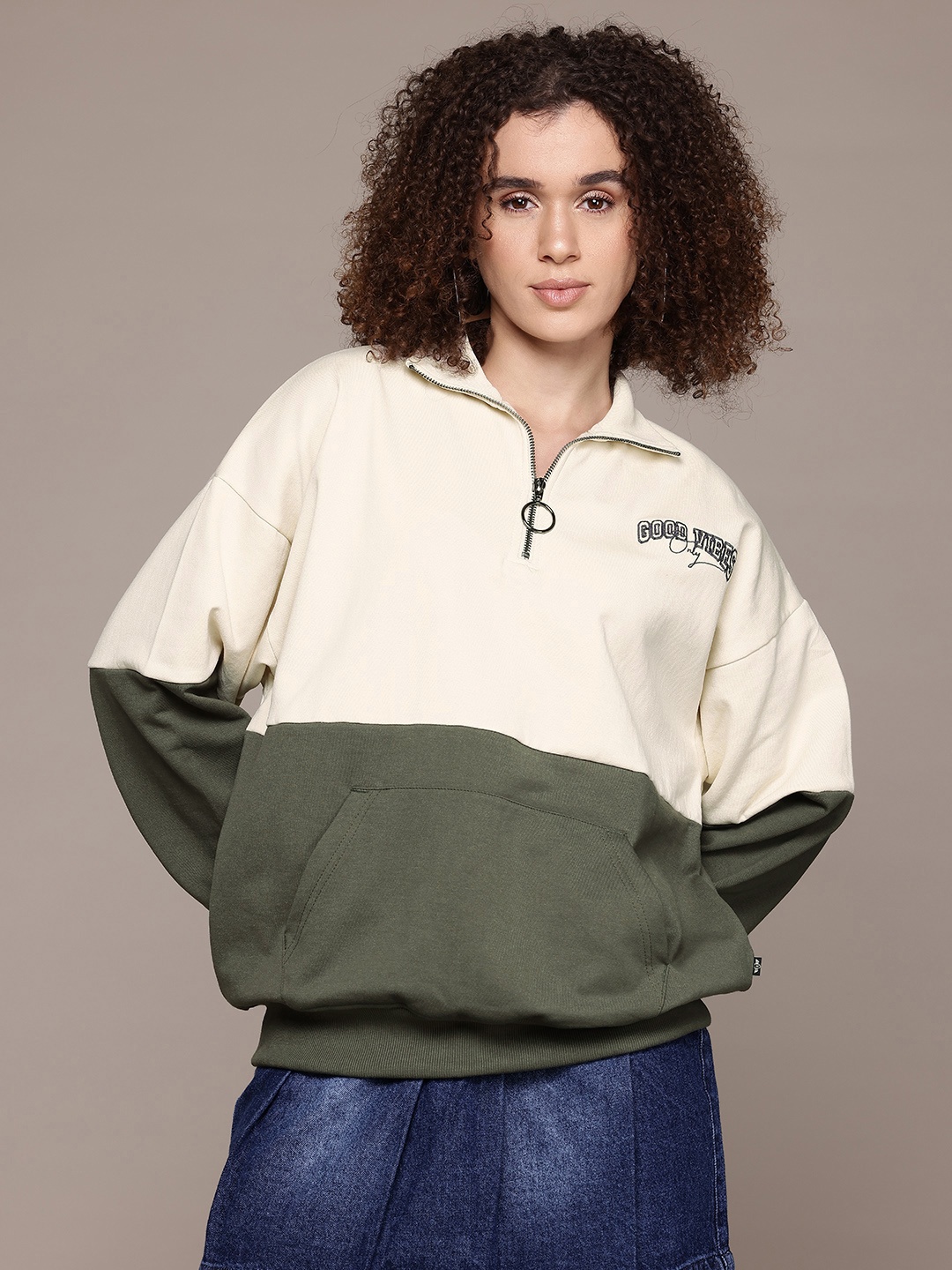 

The Roadster Lifestyle Co. Colourblocked Half Zipper Sweatshirt, Cream