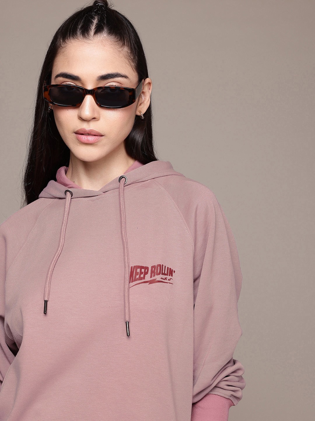 The Roadster Lifestyle Co. Women Hooded Sweatshirt, Rose