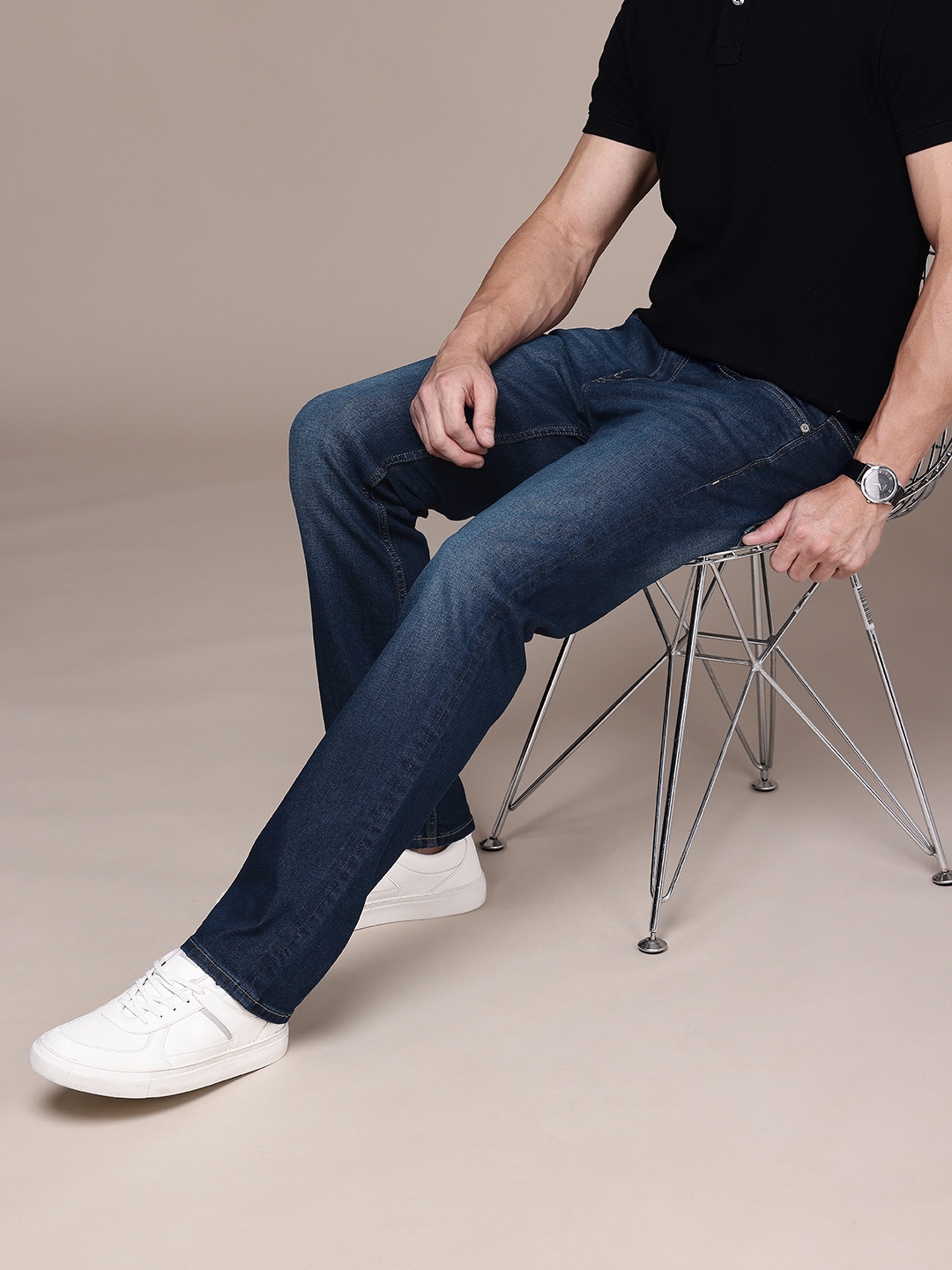 

French Connection Men Light Fade Stretchable Jeans, Blue