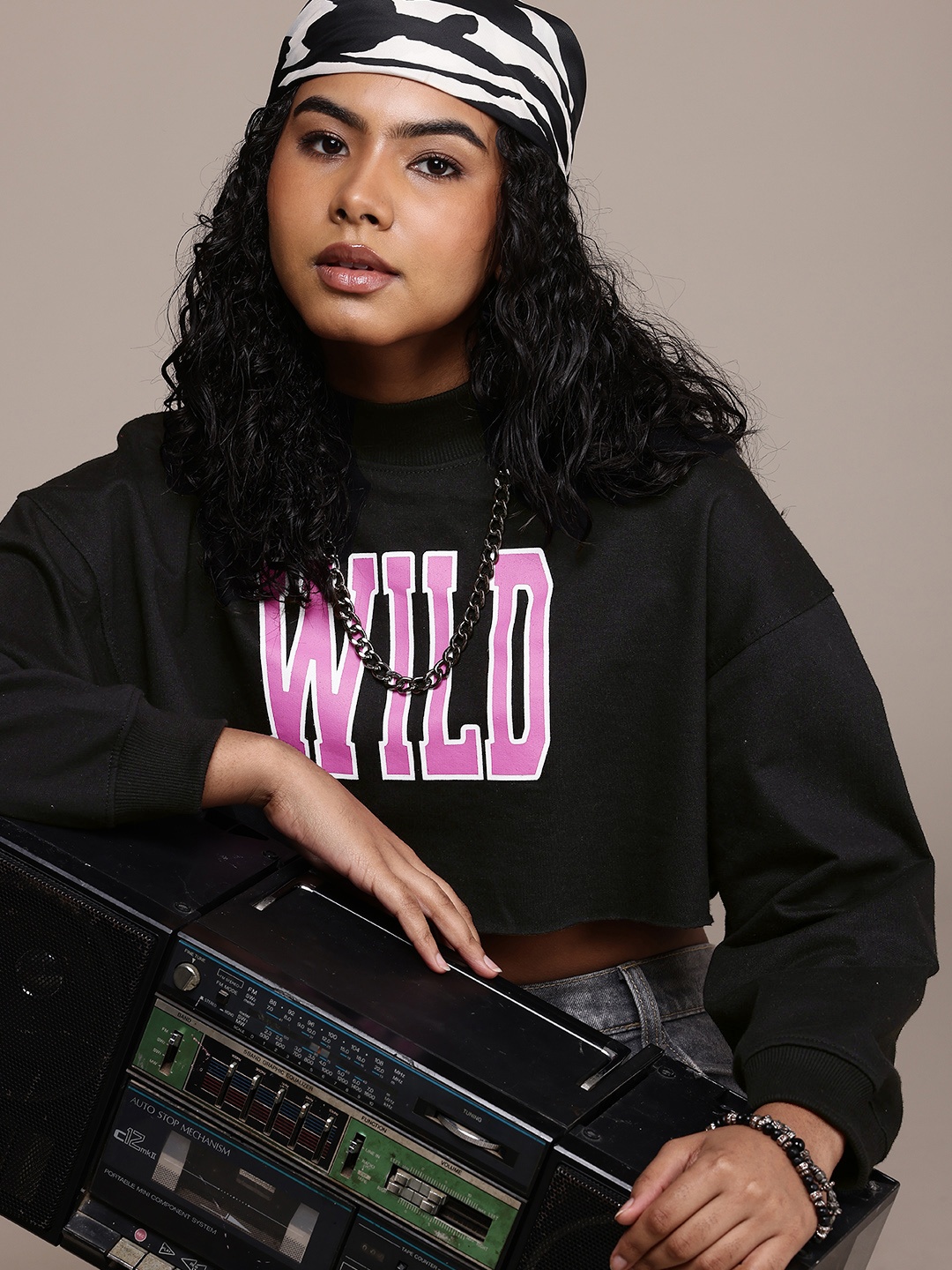 

The Roadster Life Co. Printed Relaxed Fit Hooded Crop Sweatshirt, Black