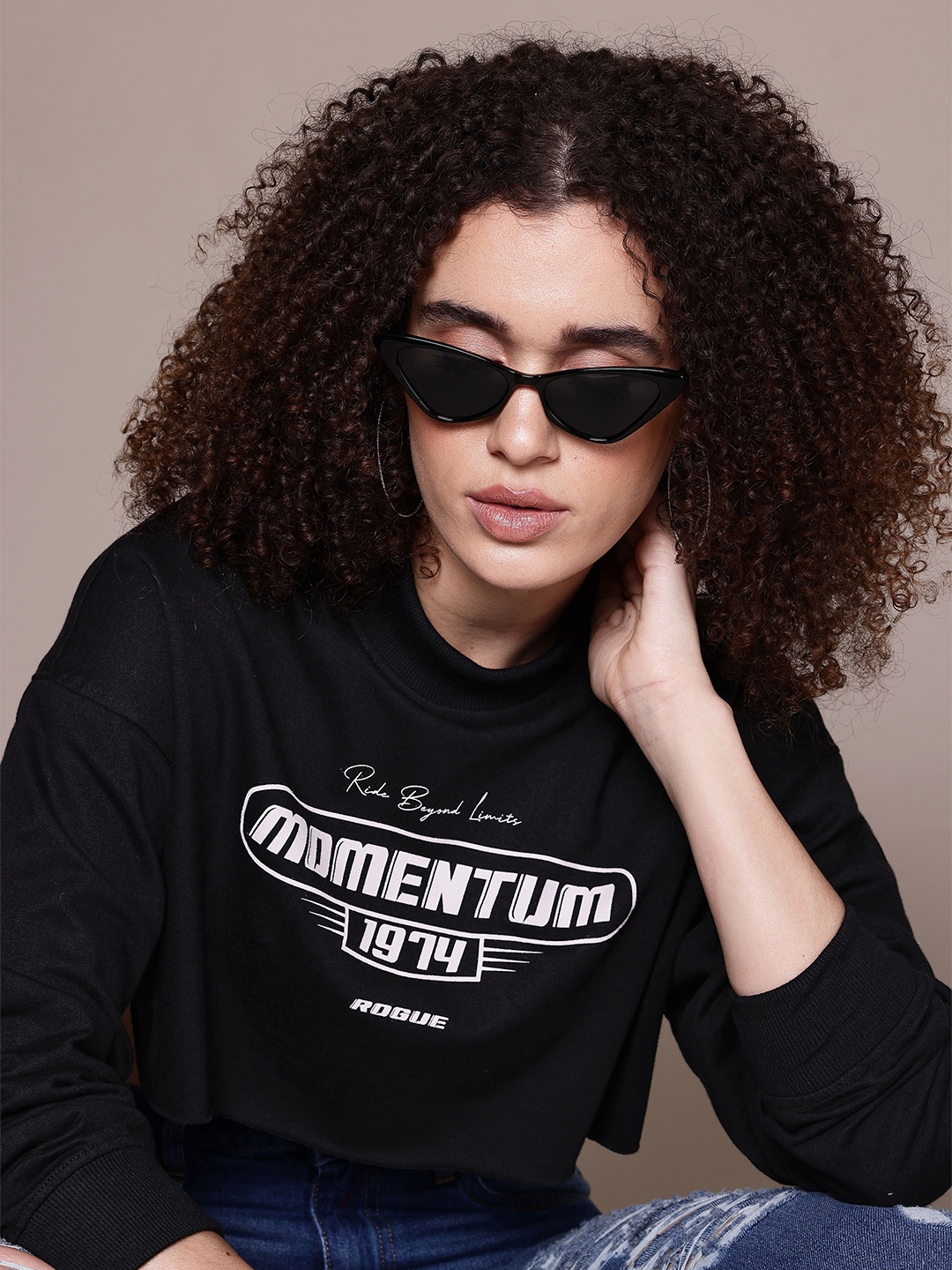 

The Roadster Lifestyle Co. Typography Printed Drop-Shoulder Sleeves Crop Sweatshirt, Black