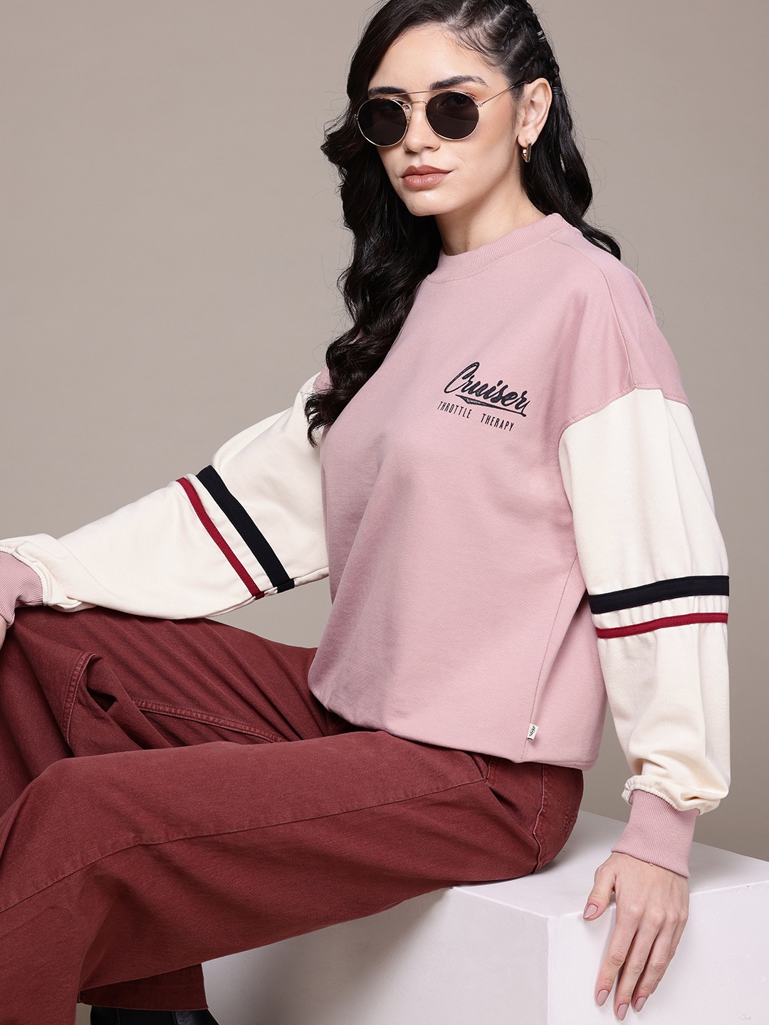 

The Roadster Lifestyle Co. Contrast Sleeve Sweatshirt, Mauve