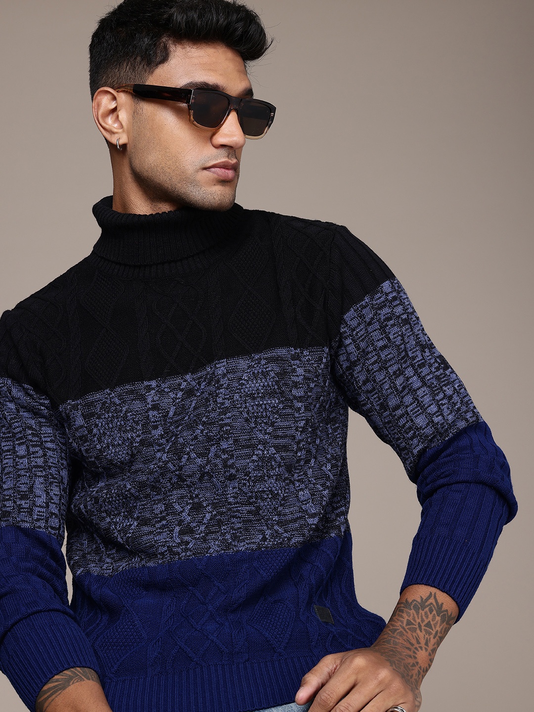 

The Roadster Life Co. Cable Knit Turtle Neck Pullover, Black