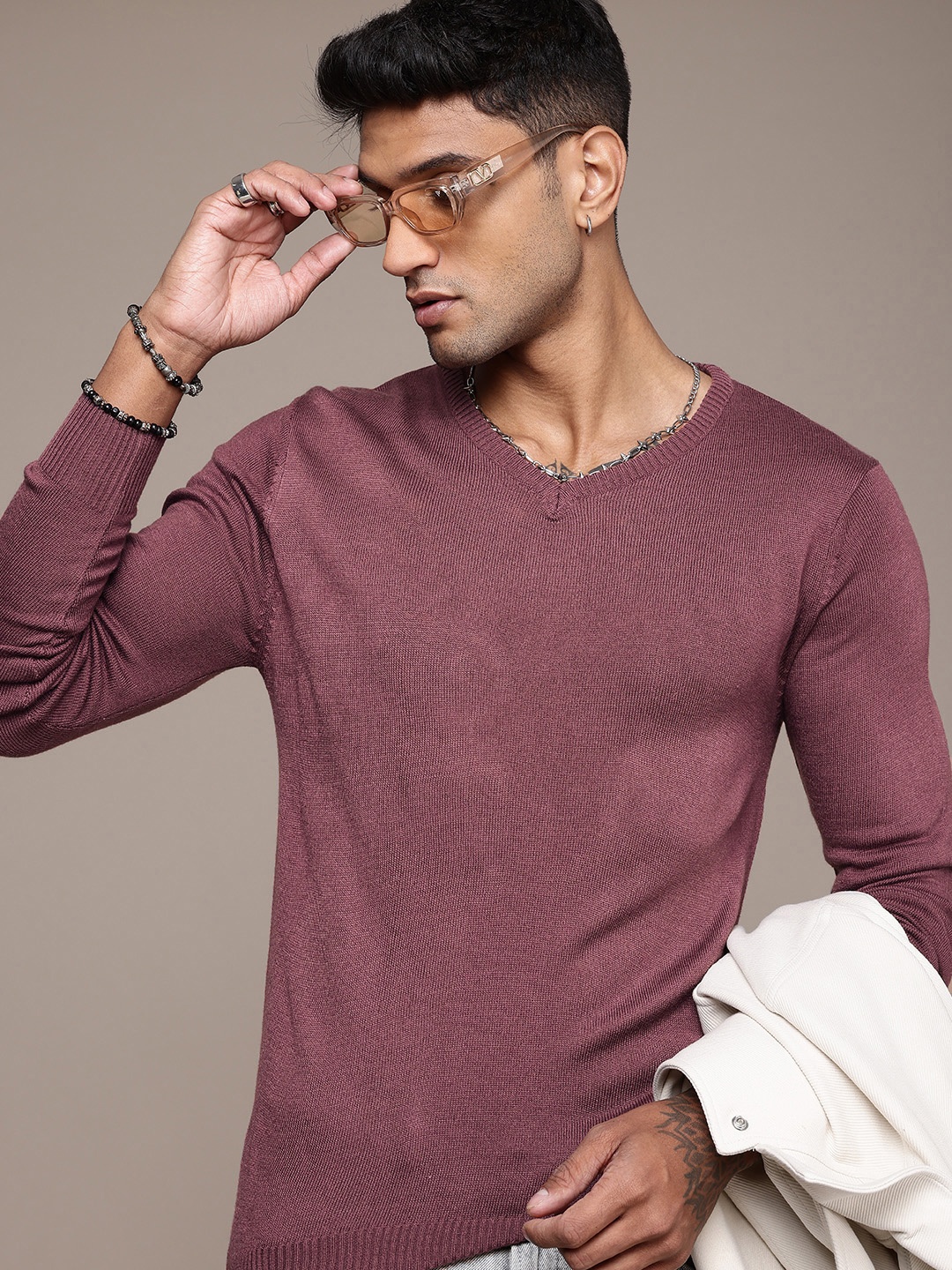 

The Roadster Life Co. V-Neck Knitted Pullover Sweaters, Mauve