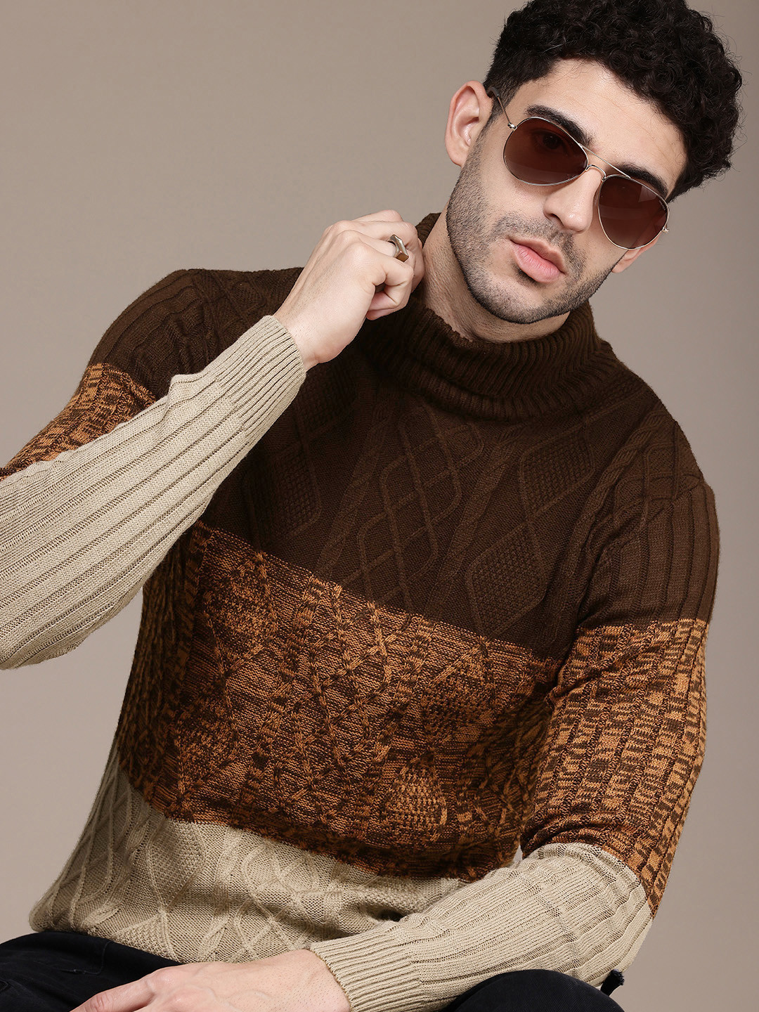 

The Roadster Life Co. Turtle Neck Colourblocked Pullover Sweater, Brown
