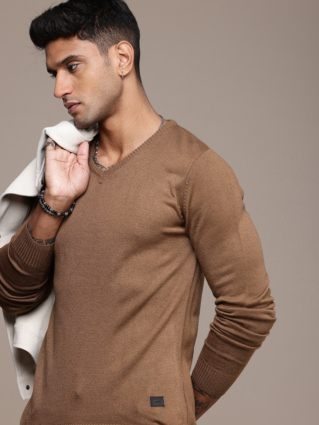

The Roadster Life Co. V-Neck Knitted Pullover Sweaters, Brown