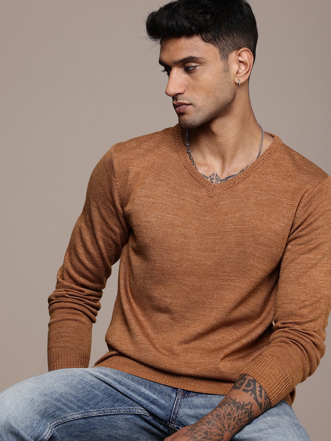 

The Roadster Life Co. Solid Long Sleeves Pullover, Camel brown