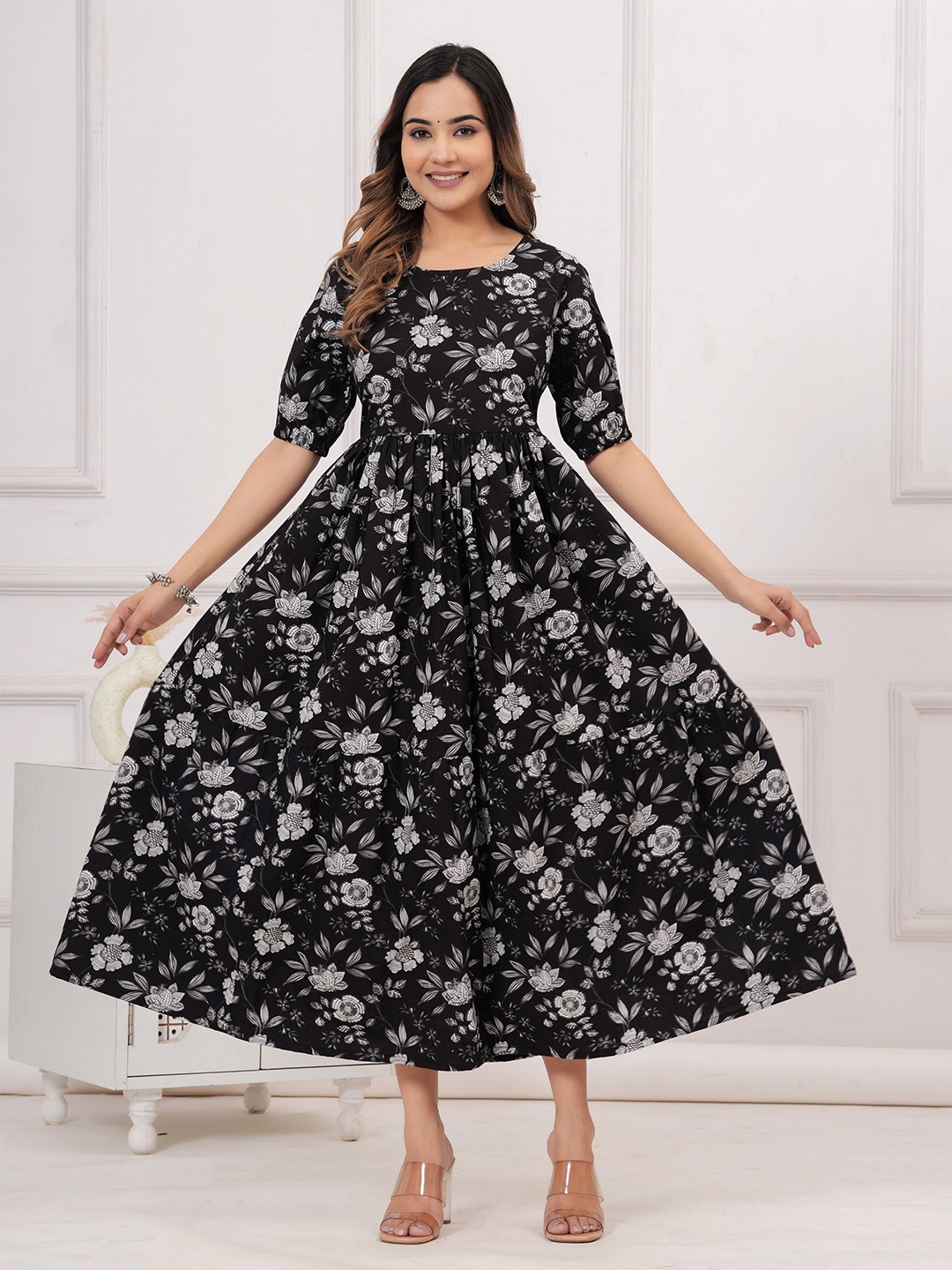 

Chaukas Floral Printed Round Neck Flared Fit & Flare Cotton Maxi Dress, Black