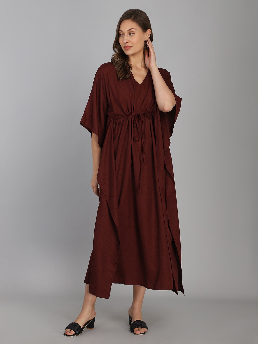 

Fashfun V-Neck Self Design Kaftan Dress, Maroon